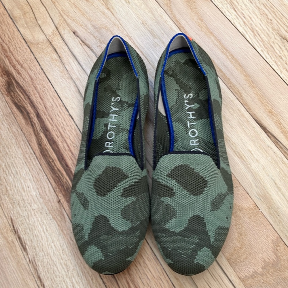 Rothy’s original Loafer in Camo print Size 7